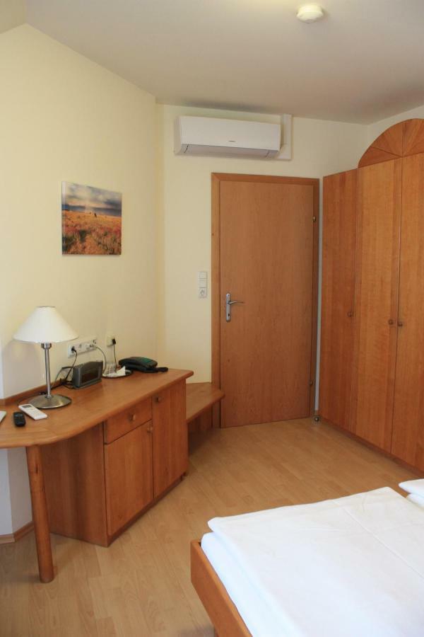 Gasthof Weinzettl Hotel Apetlon Eksteriør billede
